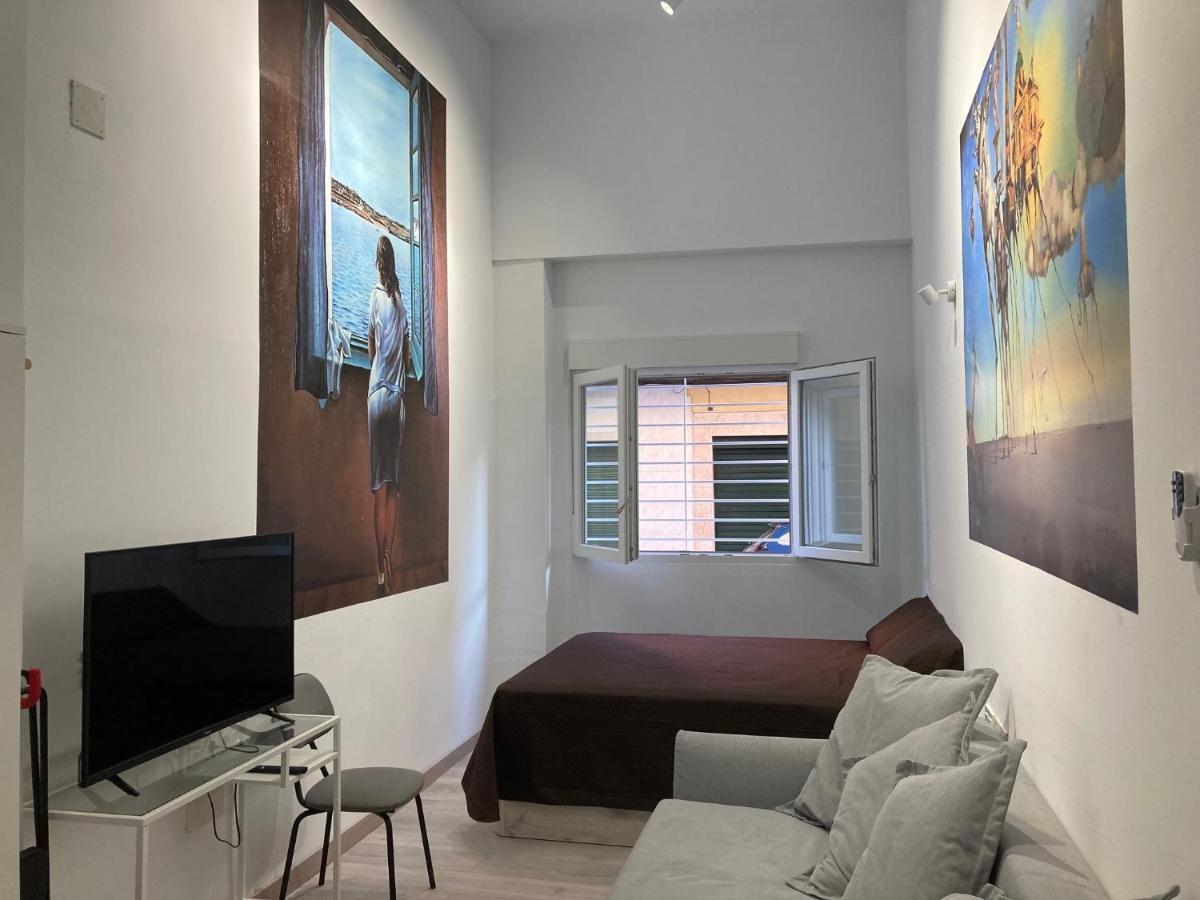 Golondrinas De Malaga "Apartamentos Con Mucho Arte" Y Terraza Solarium En Coliving Exterior foto